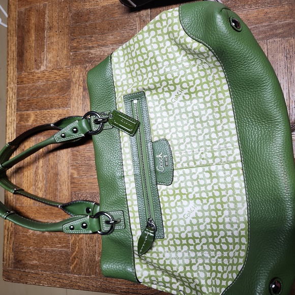 Coach Bundle - Picture 4 of 7